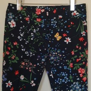 New York & Co. Floral crop pants, Sz 6